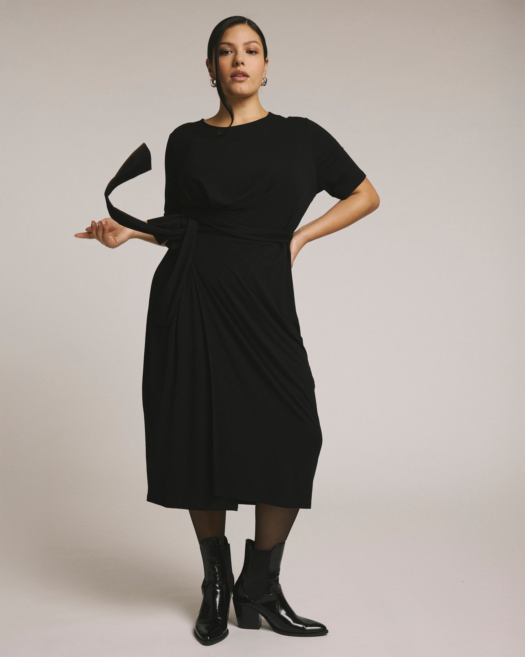 Universal Standard Women's Delilah Tie Waist Midi Dress - Black - Casual dresses Universal Standard Women's Delilah Tie Waist Midi Dress - Black - Casual dresses
