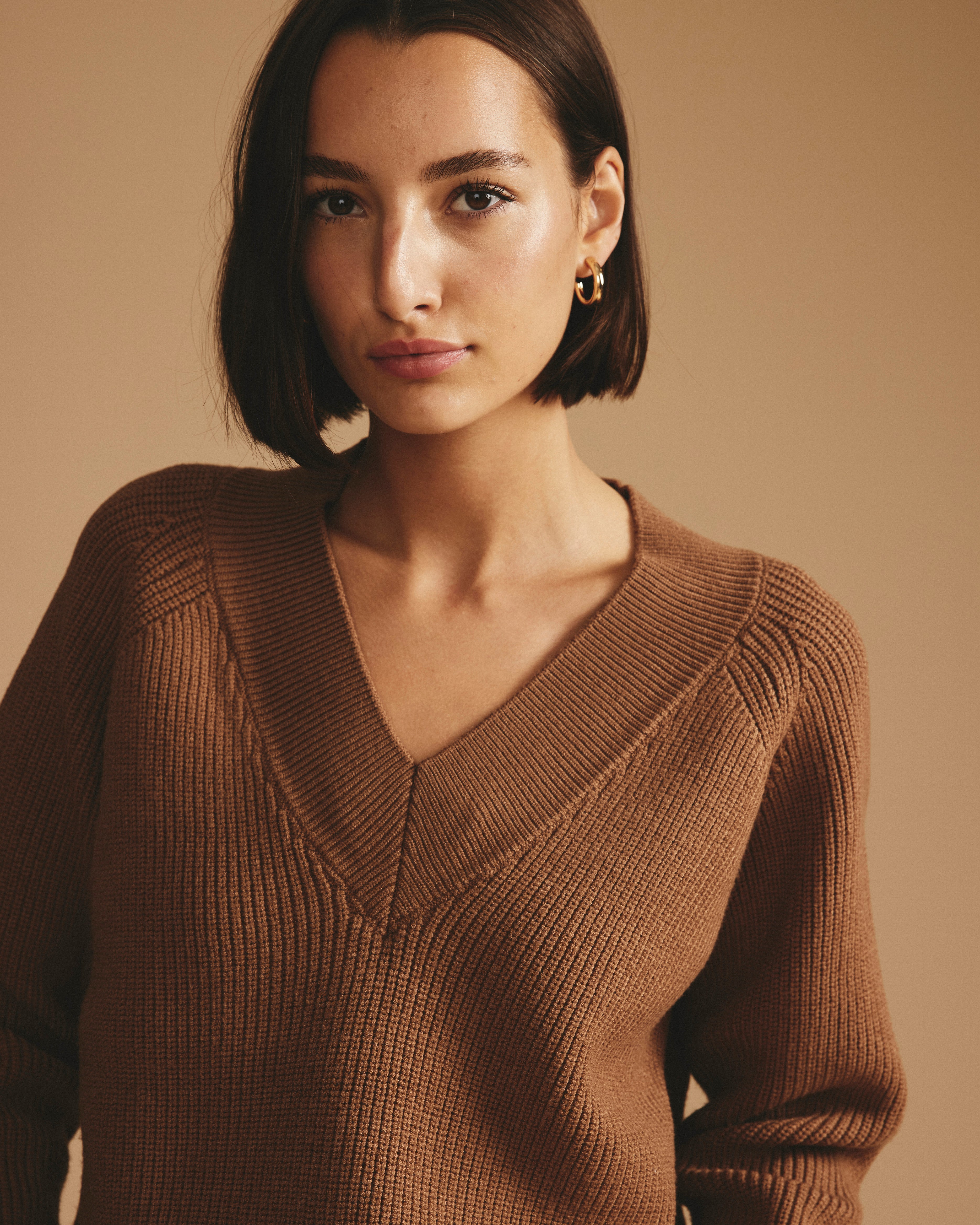 Tori V Neck Sweater - Classic Camel