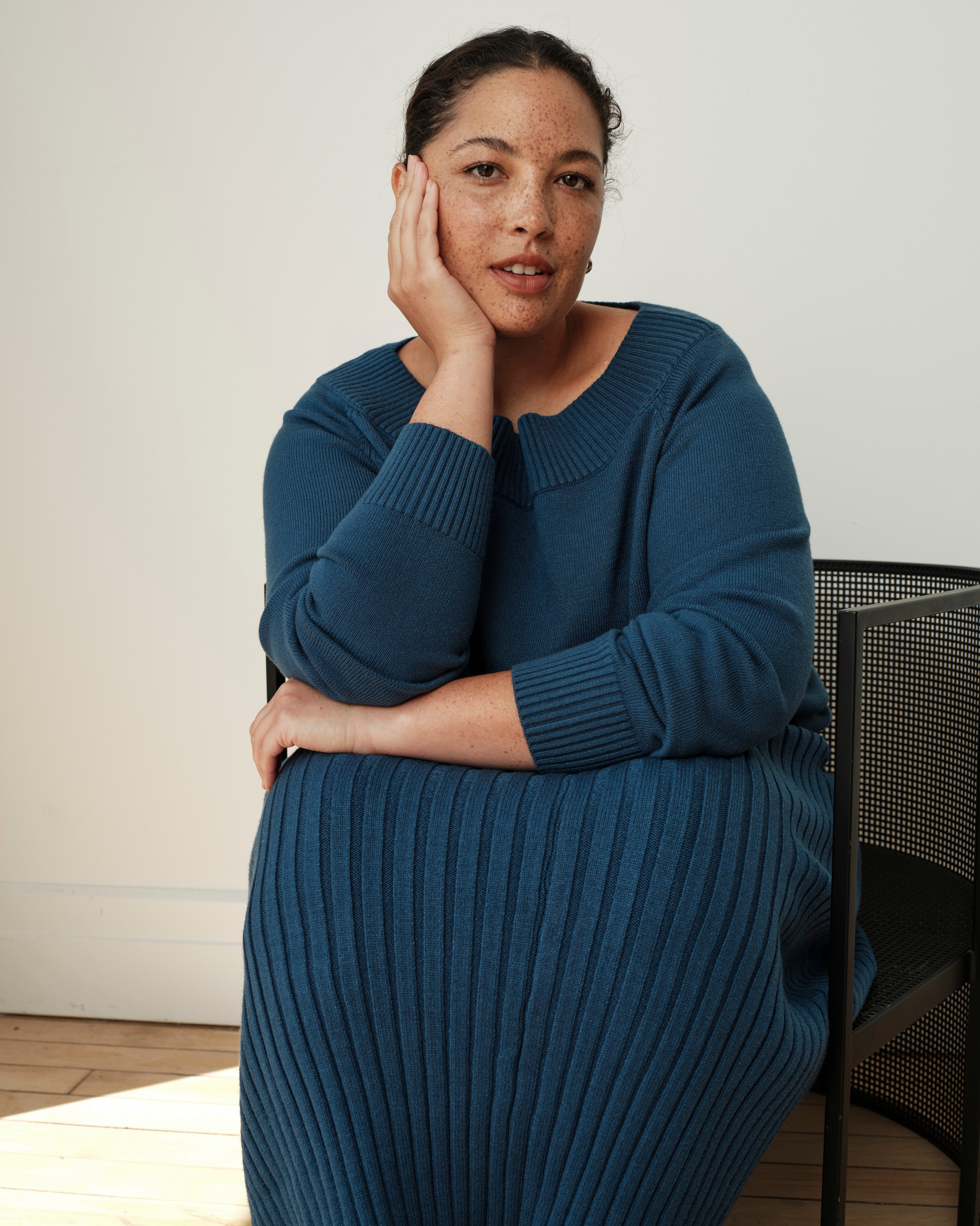 Noomi Cold Shoulder Sweater - Deep Teal – Universal Standard
