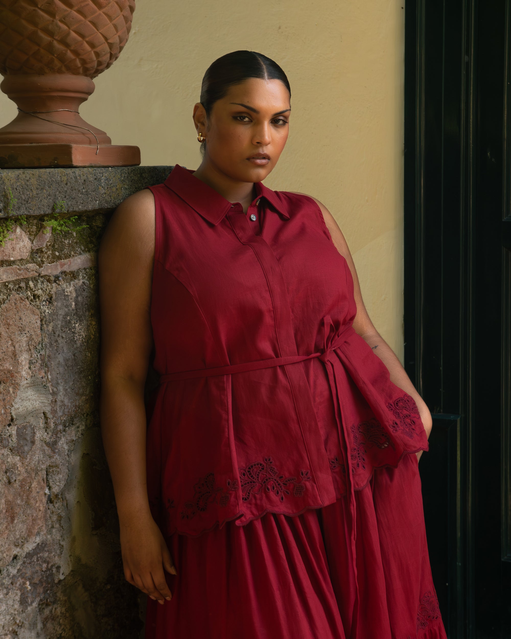 Adelaide Embroidered Sleeveless Linen Blend Shirt - / Vibrant Red- SizeL