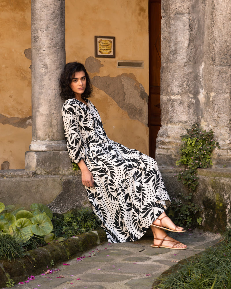 Sorrento Linen Midi Dress - Vine Print | Plus Size & Straight Size Women's Fashion | Universal Standard