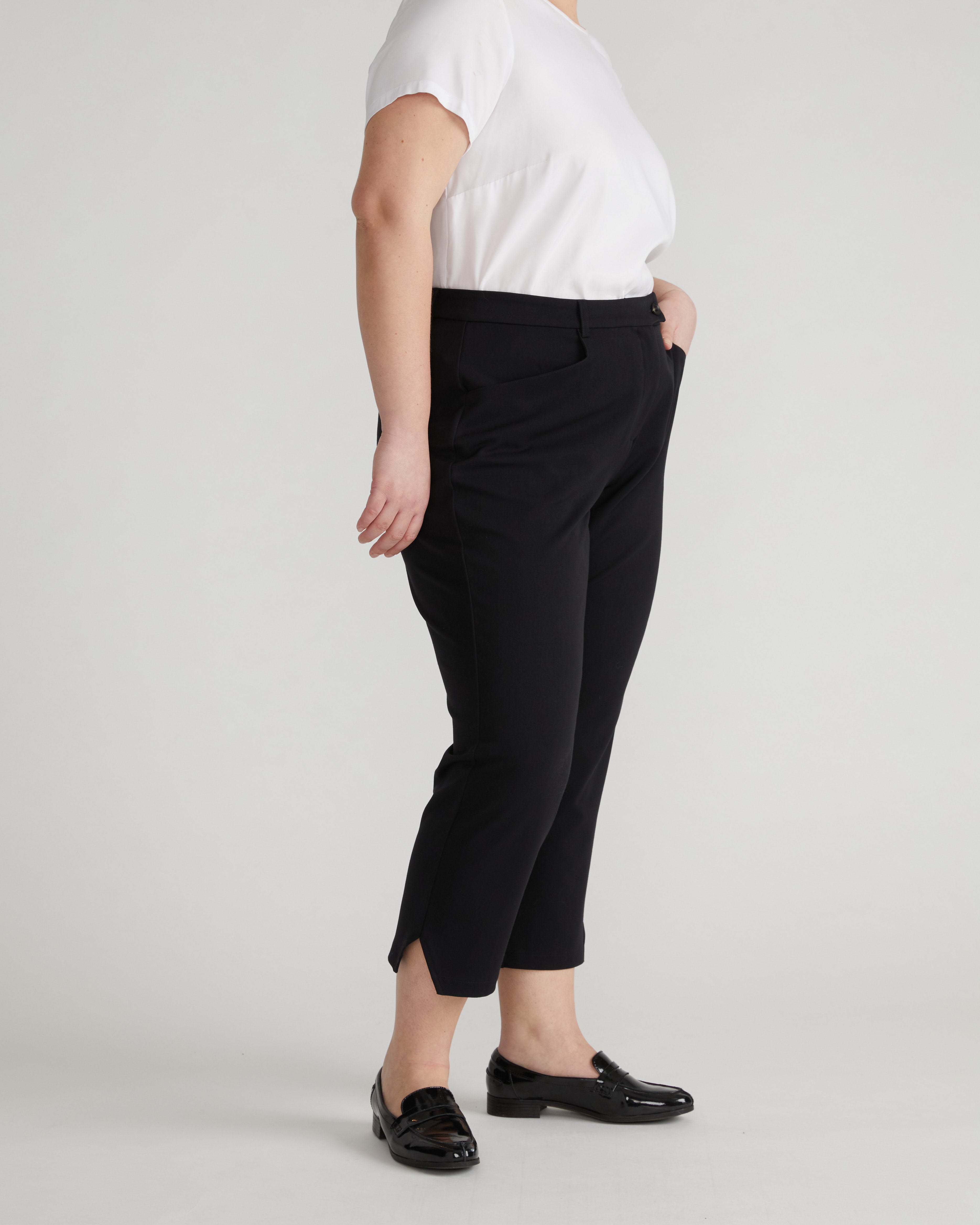 All Day Mercer Tapered Leg Pants - Black – Universal Standard