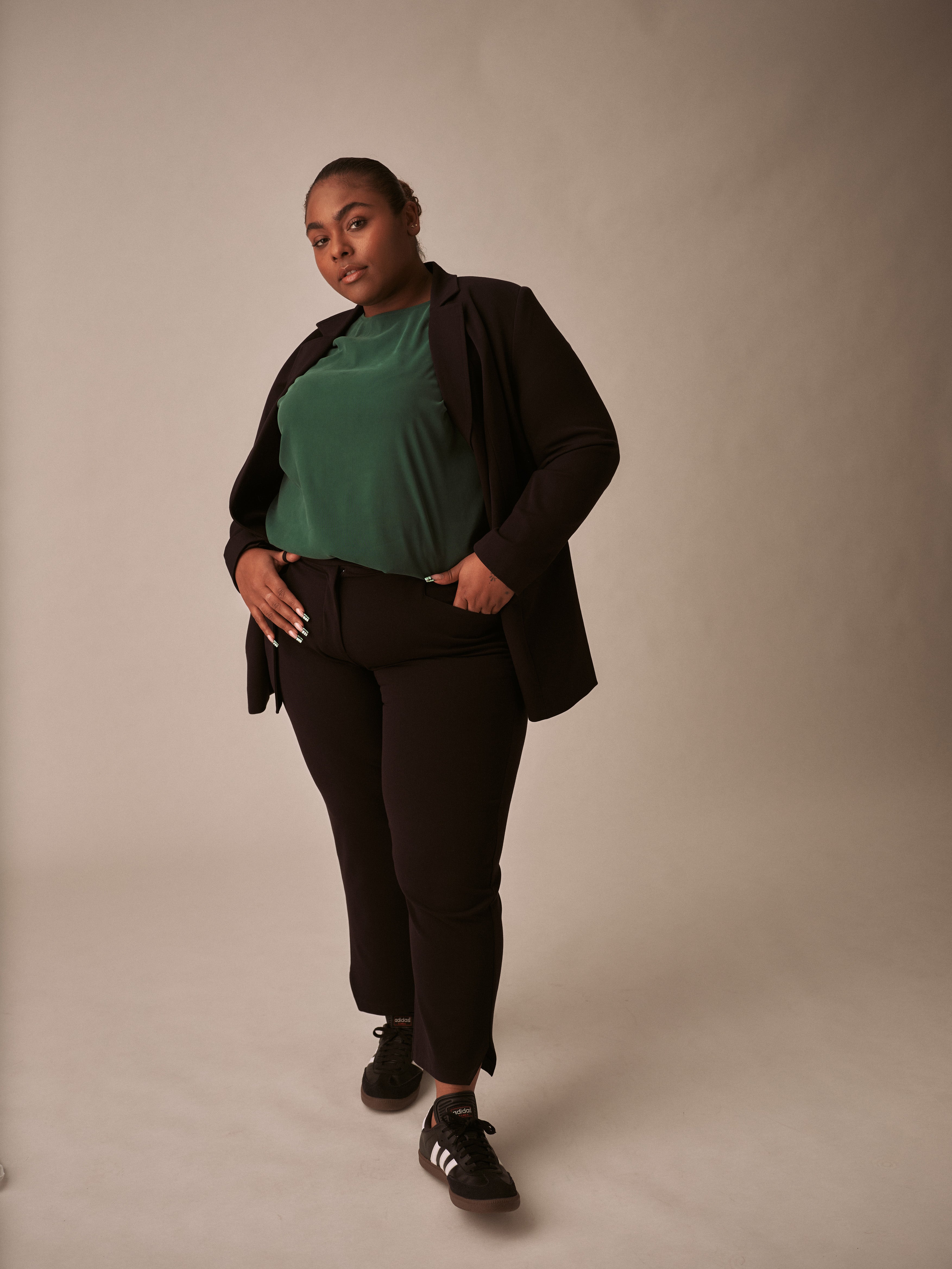 All Day Mercer Tapered Leg Pants - Black – Universal Standard