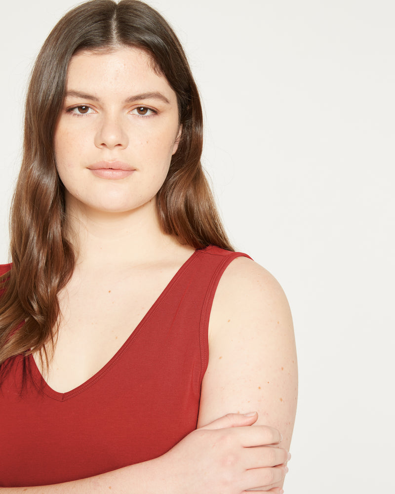 Double V Tank - Red