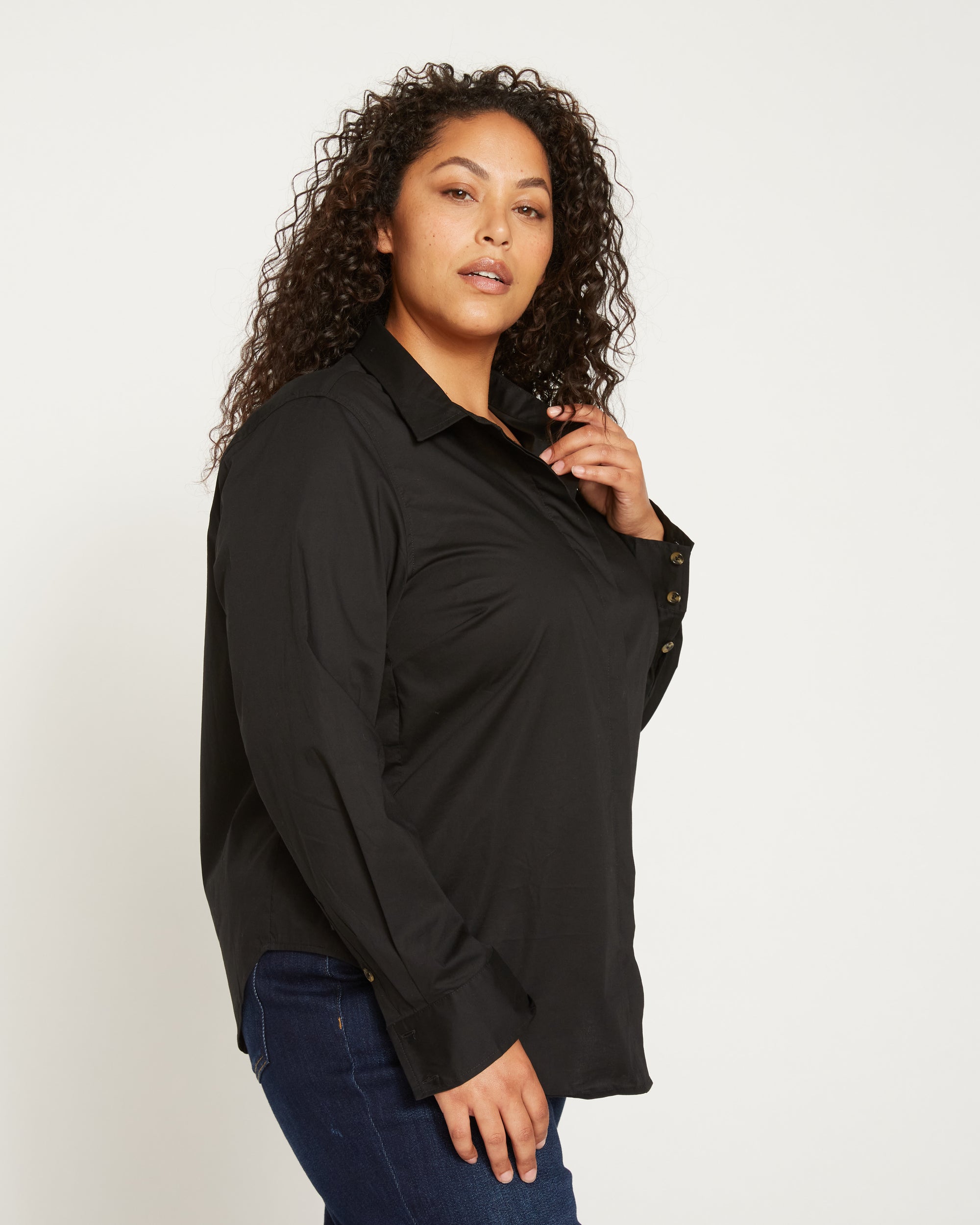 Woman wearing Elbe Stretch Poplin Shirt Classic Fit - Black from Overstock Sale