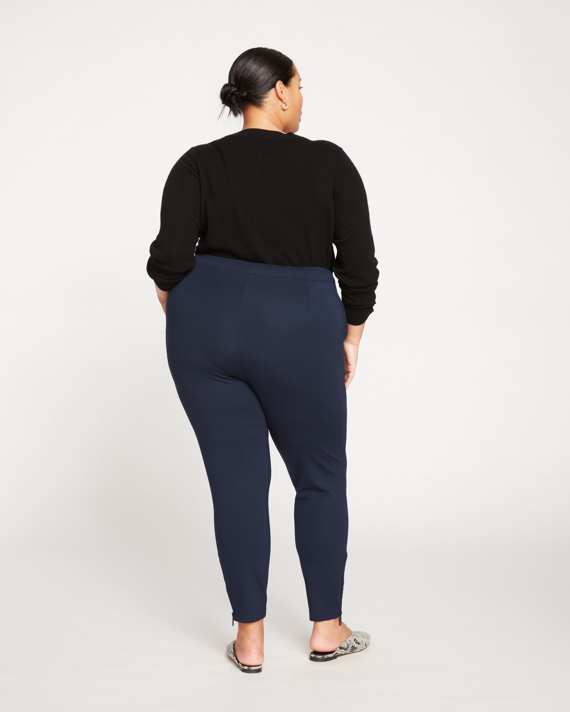 Woman wearing Moro Pocket Signature Ponte Pants - Navy from Universal Standard