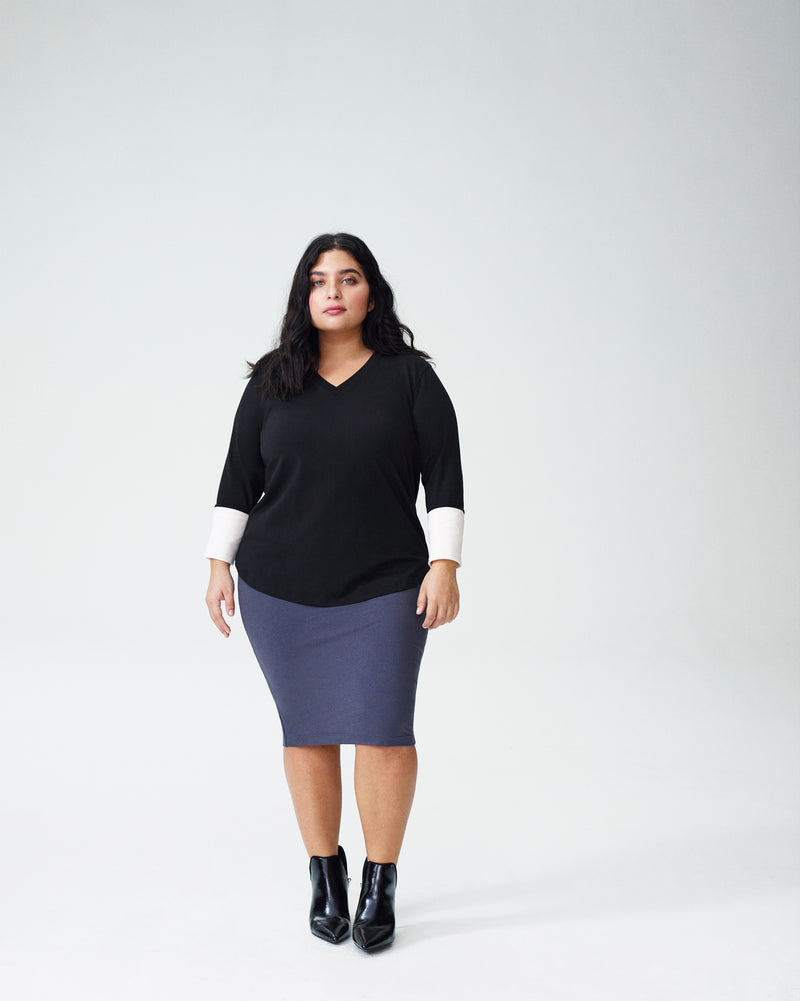 Petite Rhine V Neck Color Block Cuff Top - Black/White
