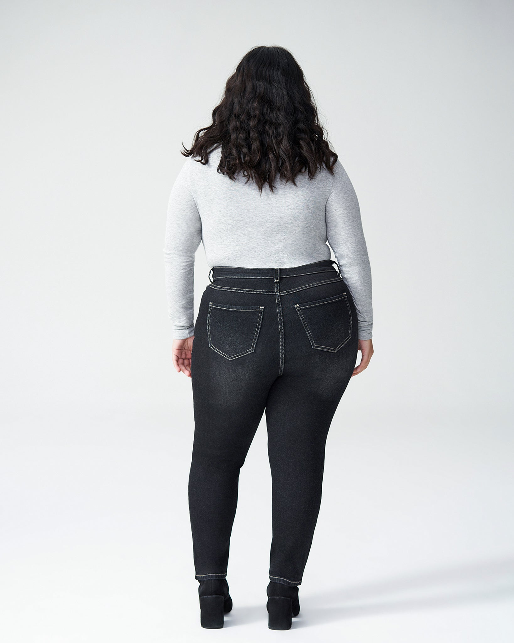 Seine High Rise Skinny Jeans Petite - Distressed Black – Universal