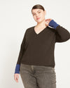Rhine V Neck Color Block Cuff Top - Black/Blue