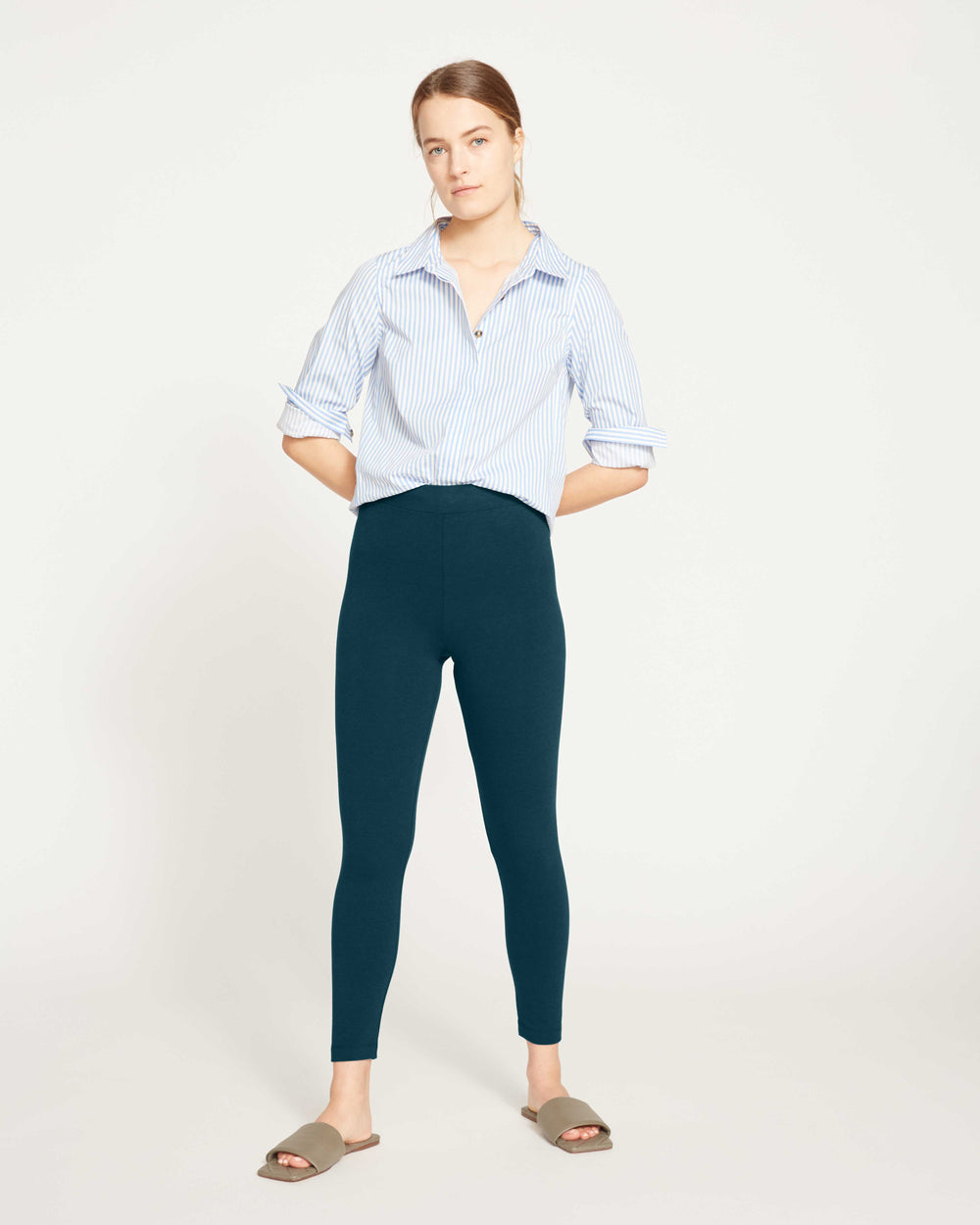 Roya Cropped Leggings 23 Inch - Deep Sea