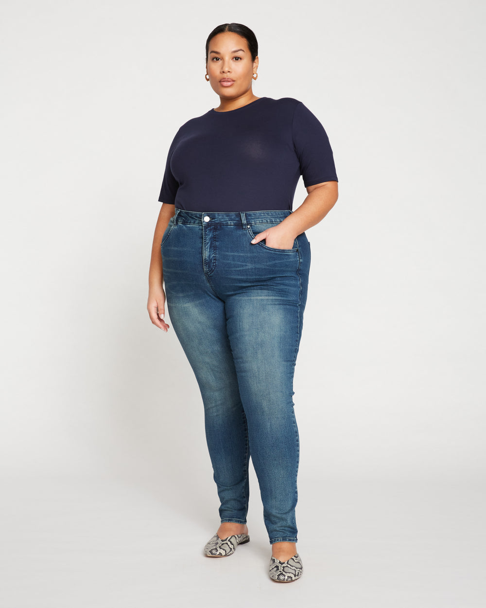 Blue 32 Rops Seine High Rise Skinny Jeans 32 Inch - Distressed Blue – Universal Standard