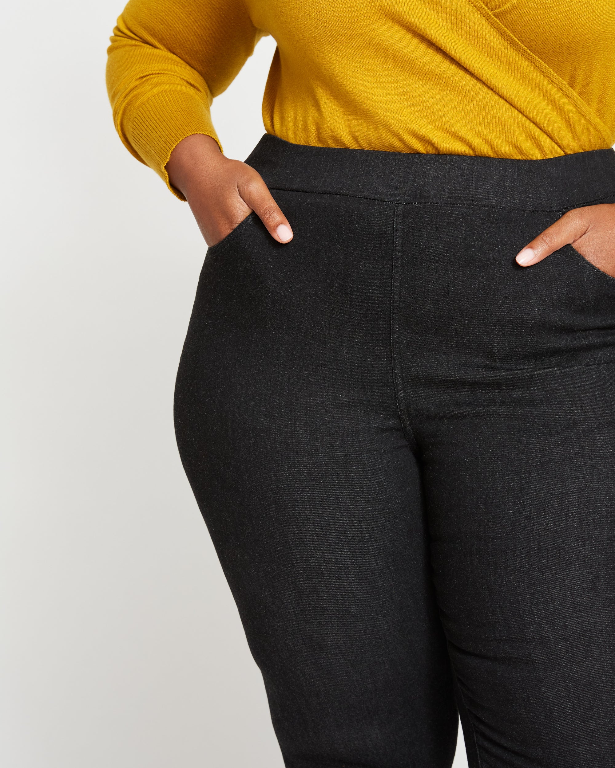 ComfortDenim Stovepipe Jeans 32 Inch - Black