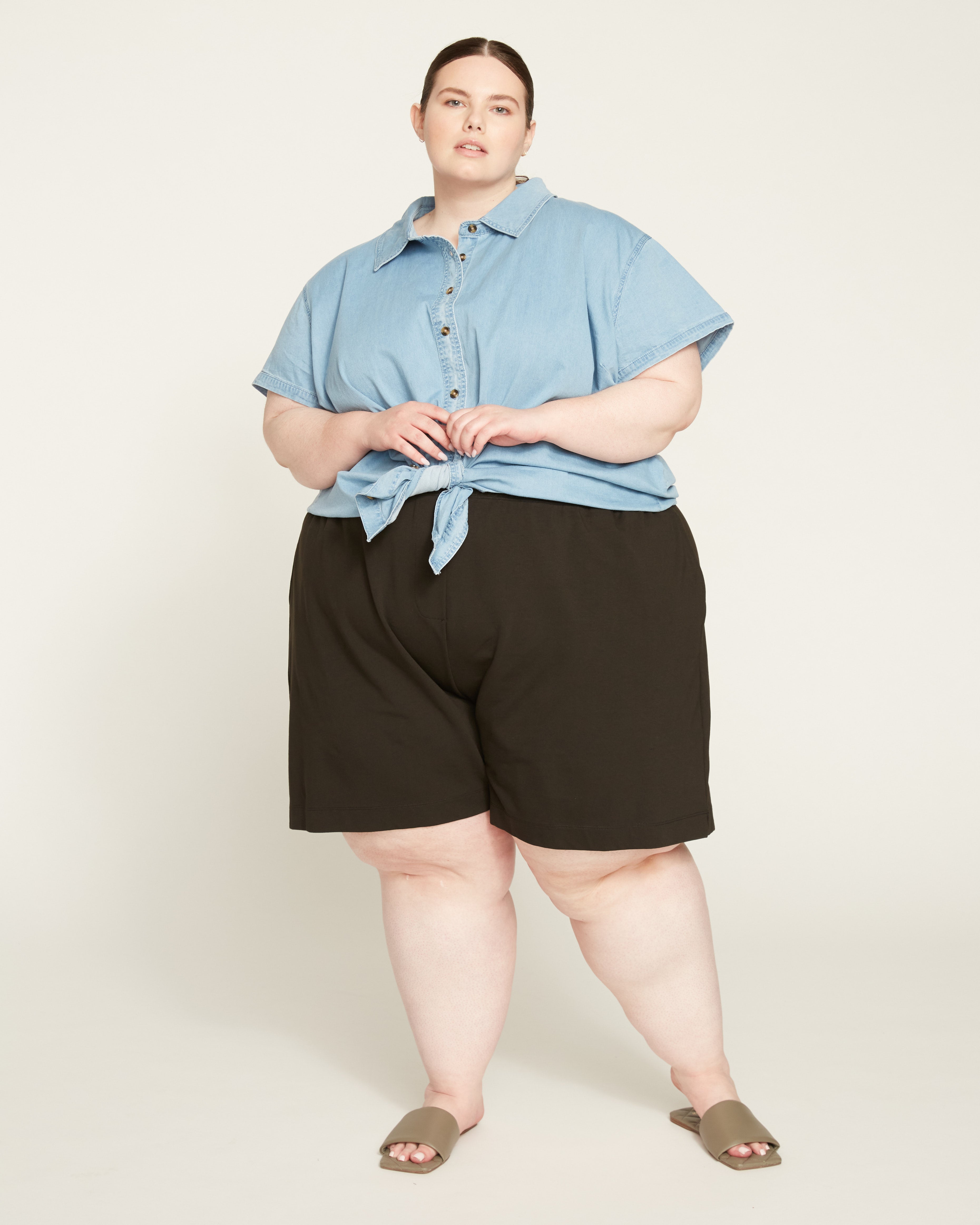 Hayes Sweatshorts - Black – Universal Standard