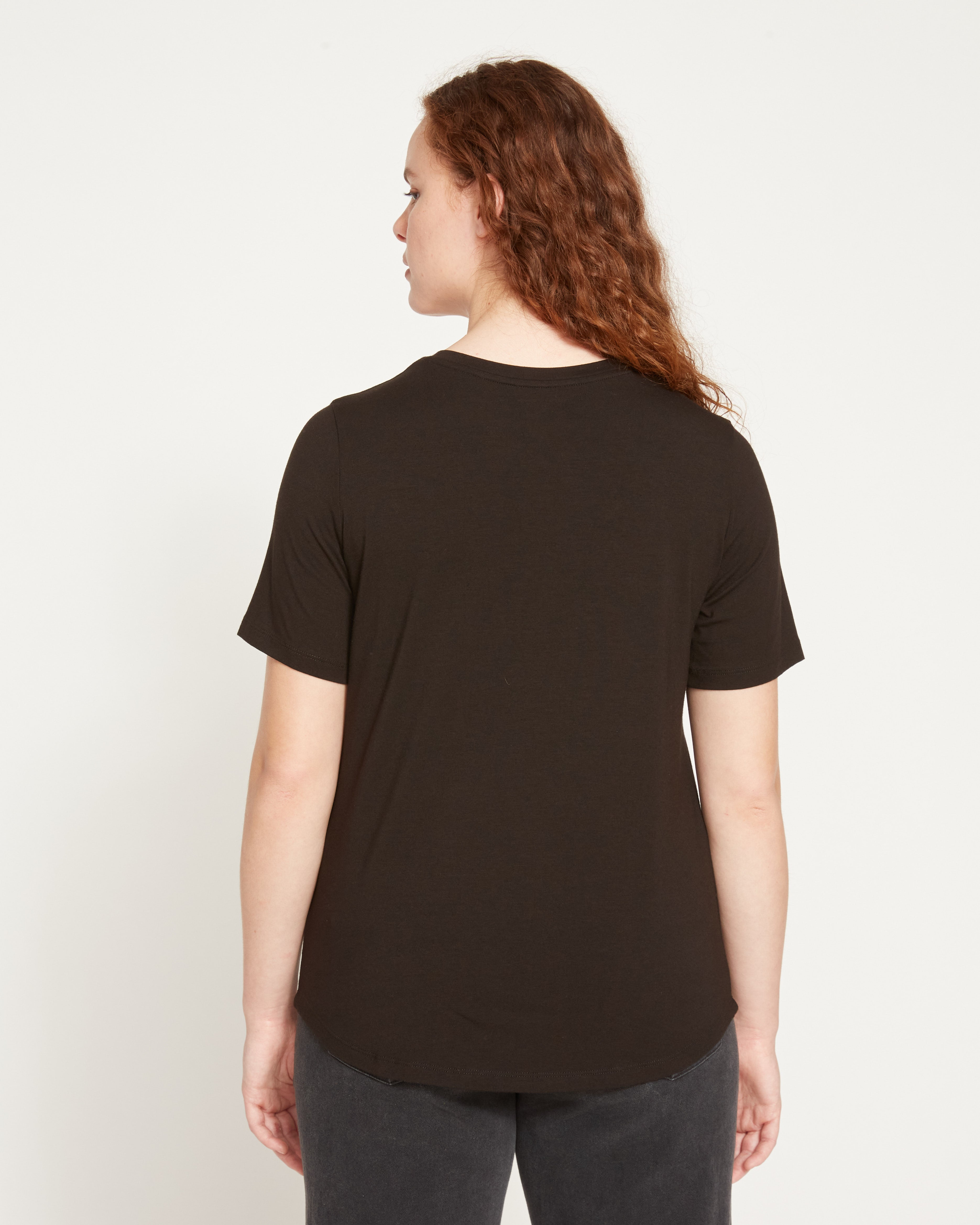 V Rex - Black – Universal Standard