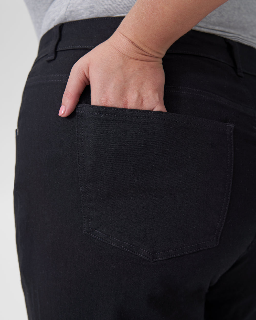 Bae Boyfriend Straight Leg Jeans - Black