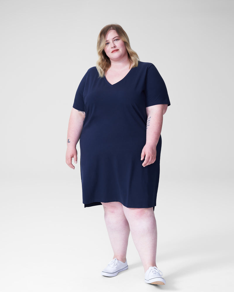 Fit: Loose Universal Standard Fit: Loose Universal Standard