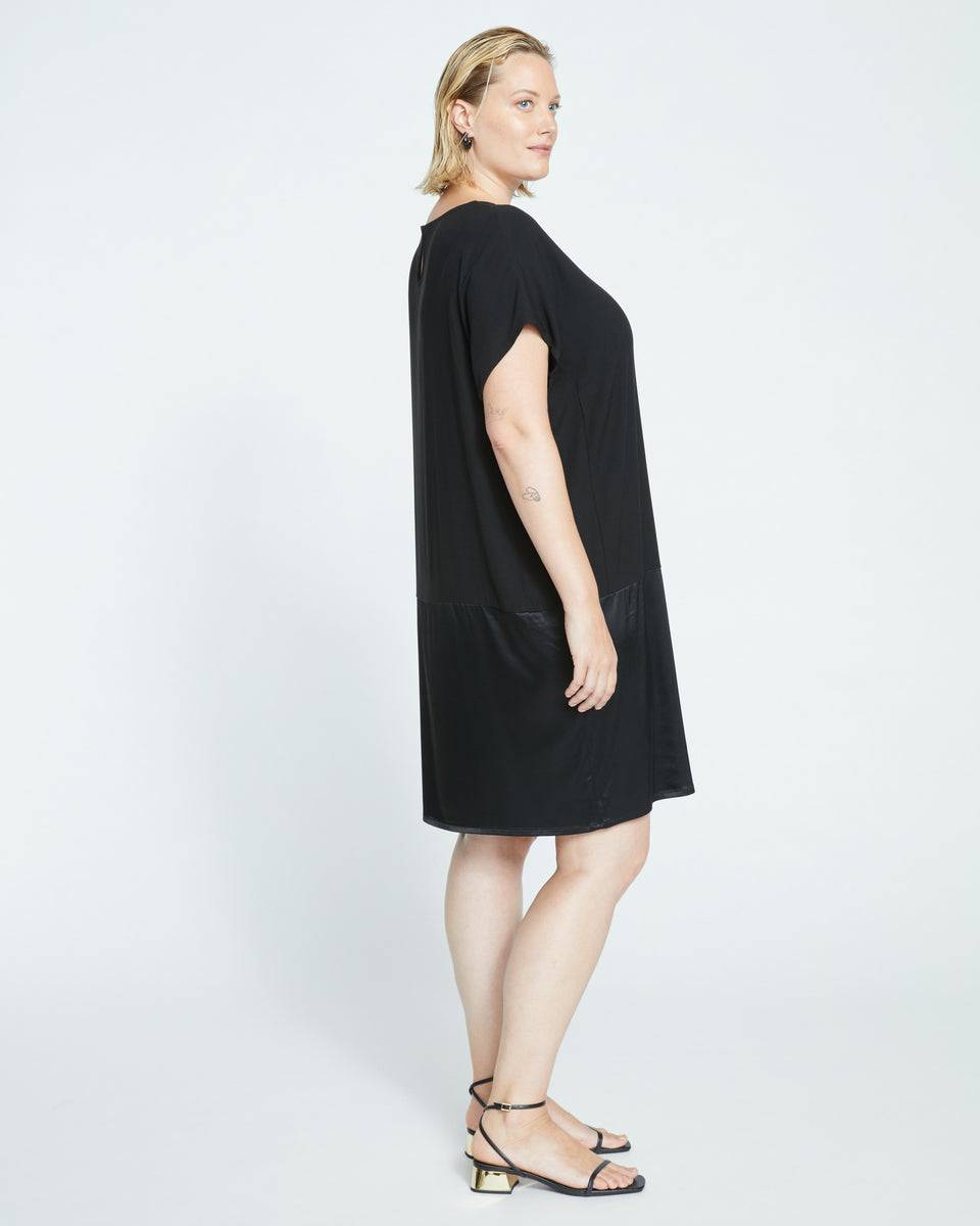 Avenir Double Luxe Dress - Black Zoom image 2