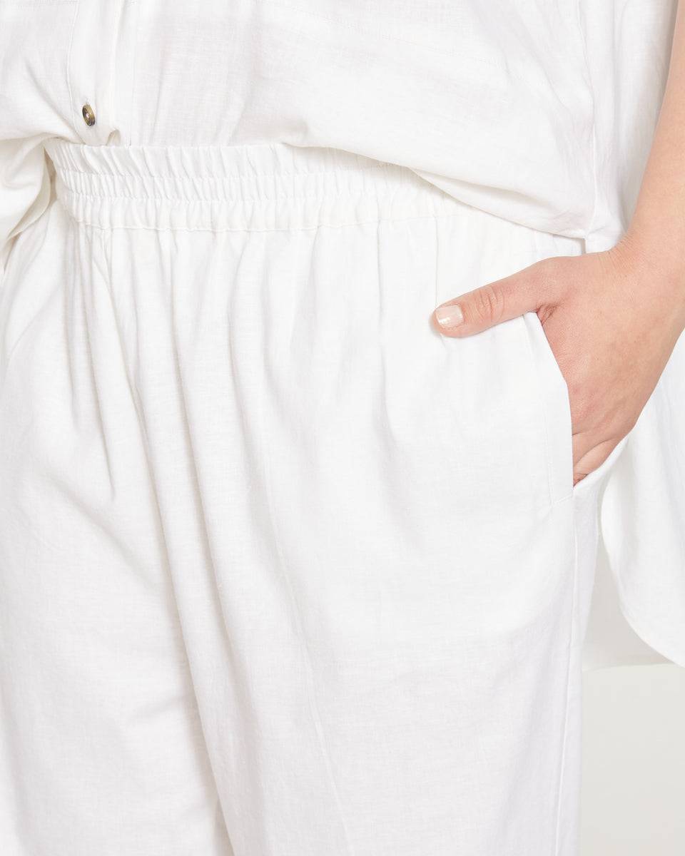 Iris Linen Easy Pull-On Pants - White Zoom image 3
