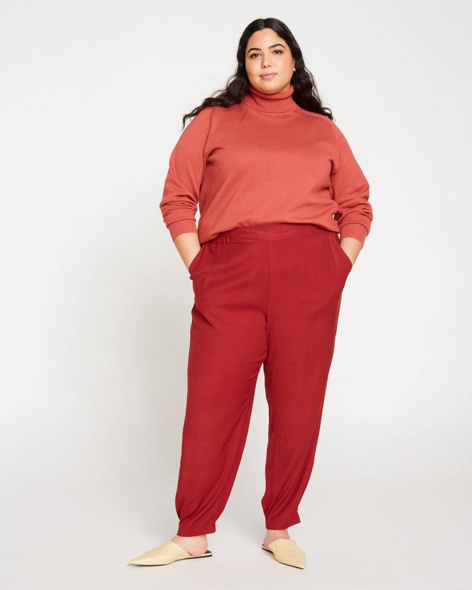 Dylan Luxe Twill Joggers - Sangria | Universal Standard