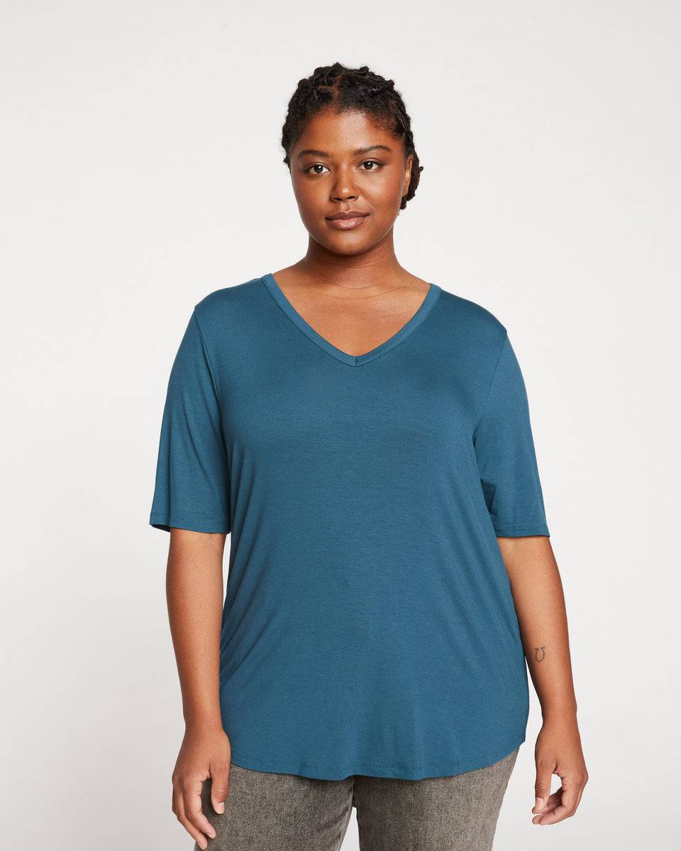 Lily Liquid Jersey V-Neck Stovepipe Tee - Teal | Universal Standard
