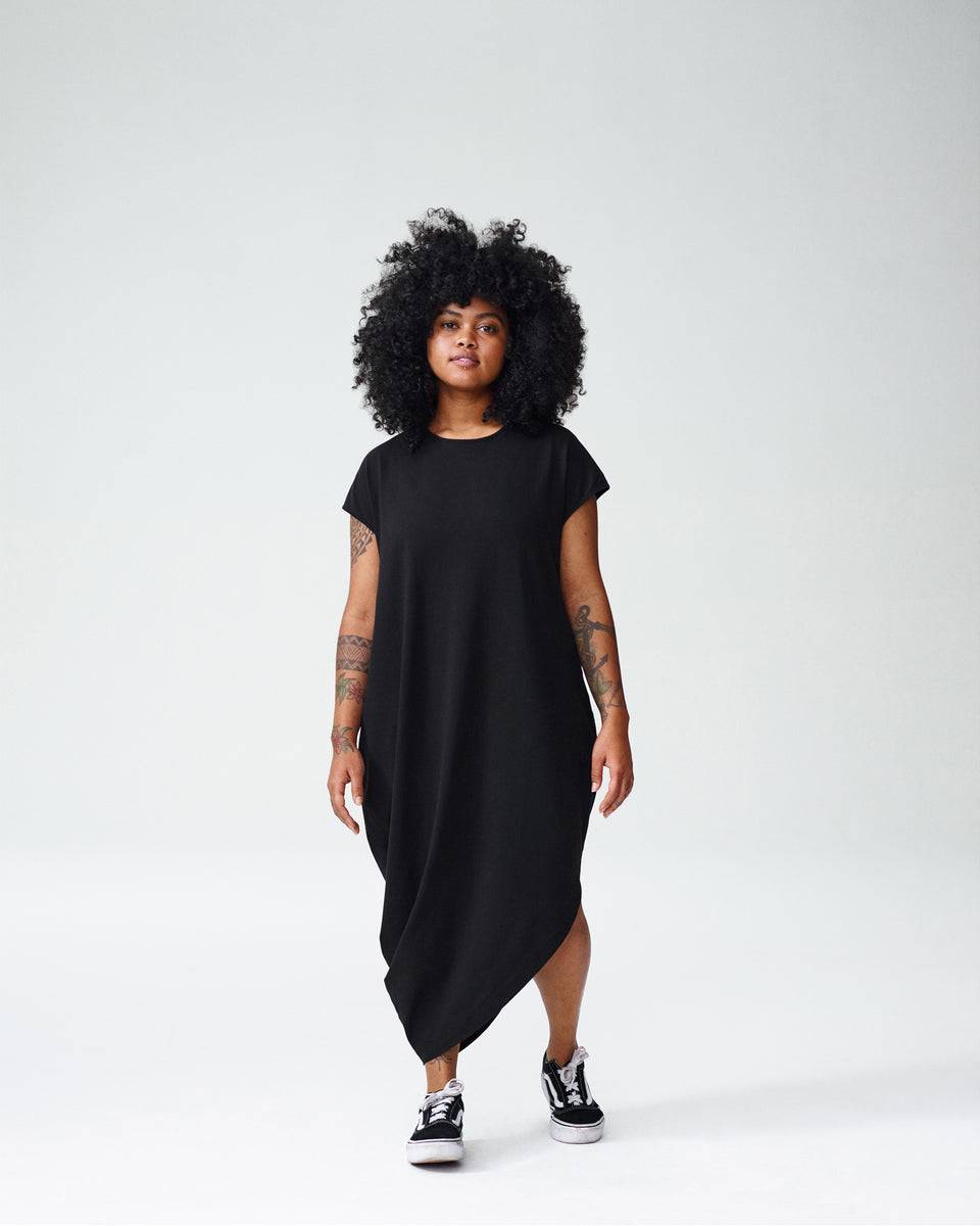 Iconic Petite Geneva Dress - Black Zoom image 0